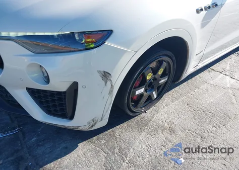 2020 Maserati Levante S Gransport z USA, uszkodzony, nr VIN ZN661YUSXLX355057